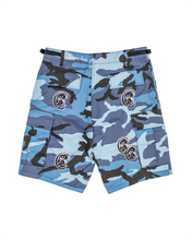 Load image into Gallery viewer, Christophers Mens Blue Camo Cargo Shorts
